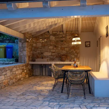 Casa Mirna For 7 People Near Pula With Sea View & Only 2 Km From The Sea * Peruski
