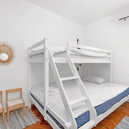 Casa Mirna For 7 People Near Pula With Sea View & Only 2 Km From The Sea Peruški