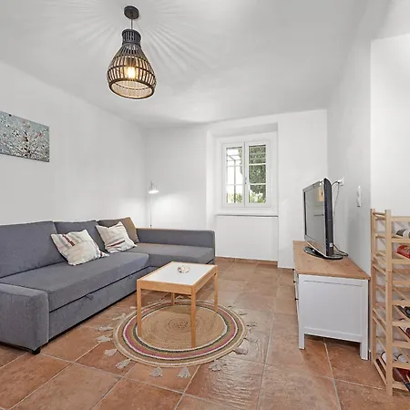Vila Casa Mirna For 7 People Near Pula With Sea View & Only 2 Km From The Sea *