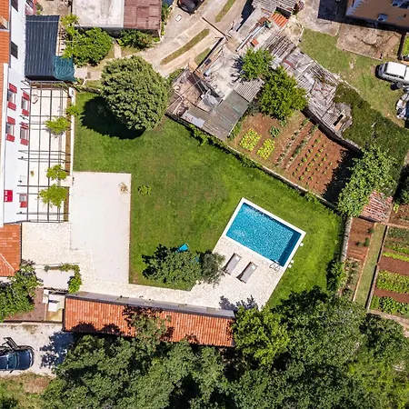 Casa Mirna For 7 People Near Pula With Sea View & Only 2 Km From The Sea